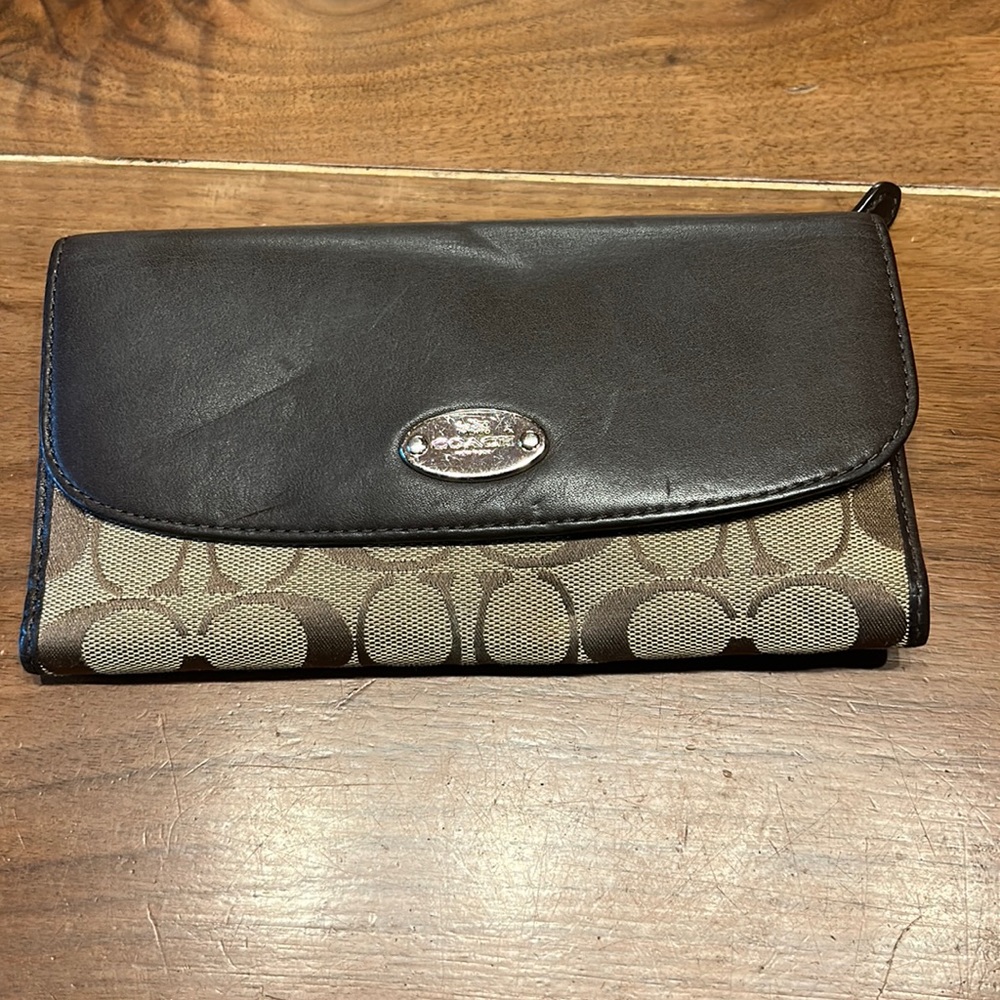 Coach wallet
